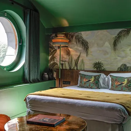 Les Etangs De Corot Hotel 4*